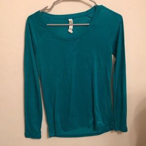 💥2 for $10💥 UA Ultimate Burnout Long Sleeve
